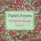 Pièce d'art textile Digitalis Purpurea par Christine Grenier, étiquette brodée cousue à l'arrière de la pièce.