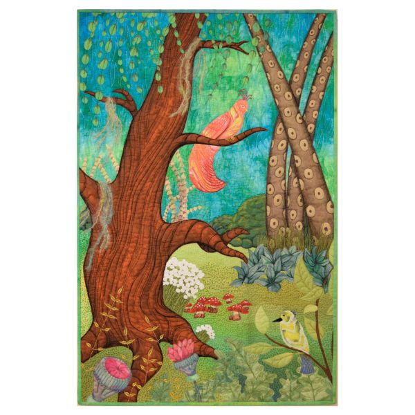 Pièce d'art textile colorée représentant une conversation entre deux oiseaux dans une forêt enchantée.