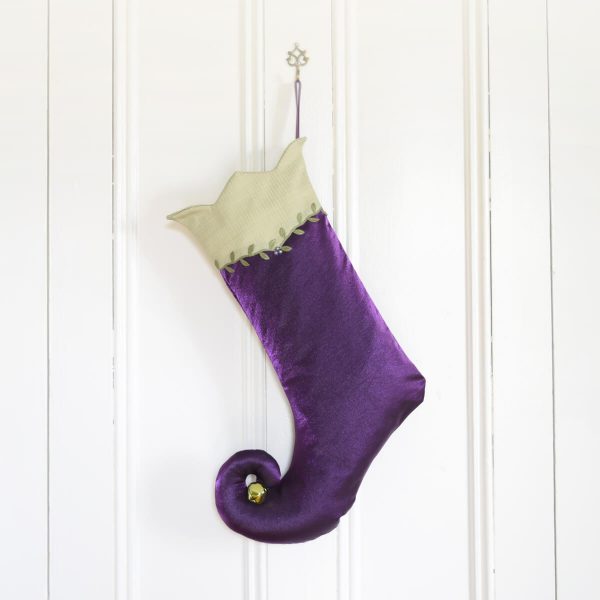 Bas de Noël Fée Clochette, violet et vert, pied courbé.