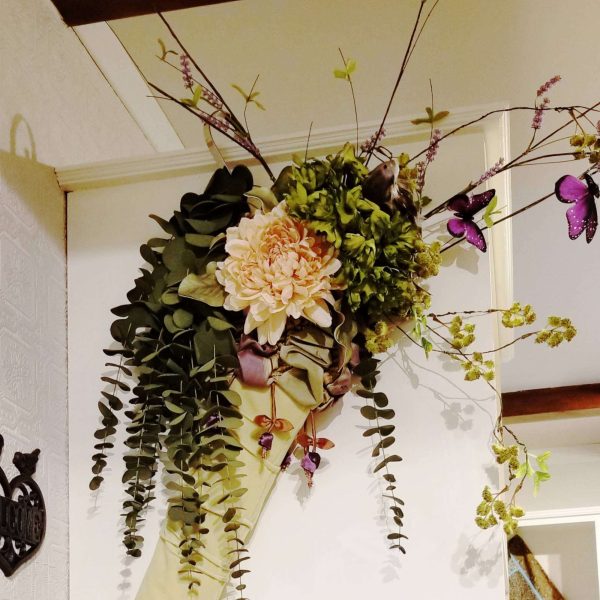 Floral decorations in the Christmas stocking Zana